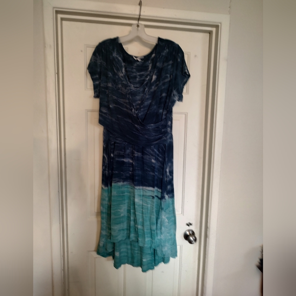 Athleta Blue and Teal Midi Dress